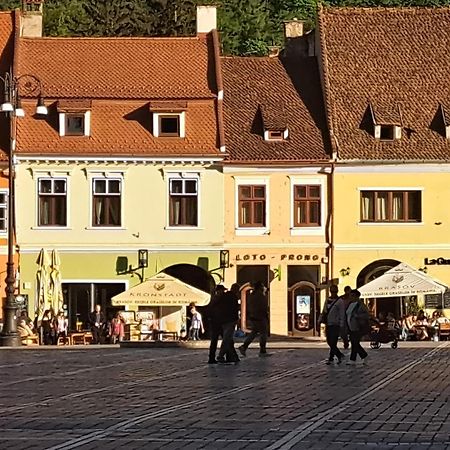 4 Rooms Piata Sfatului Brasov Ngoại thất bức ảnh