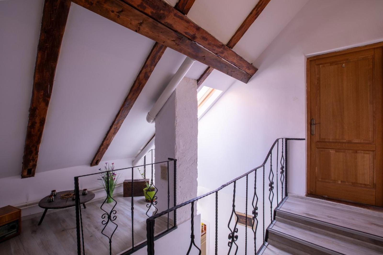 4 Rooms Piata Sfatului Brasov Ngoại thất bức ảnh