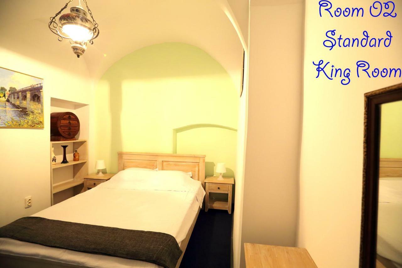 4 Rooms Piata Sfatului Brasov Ngoại thất bức ảnh