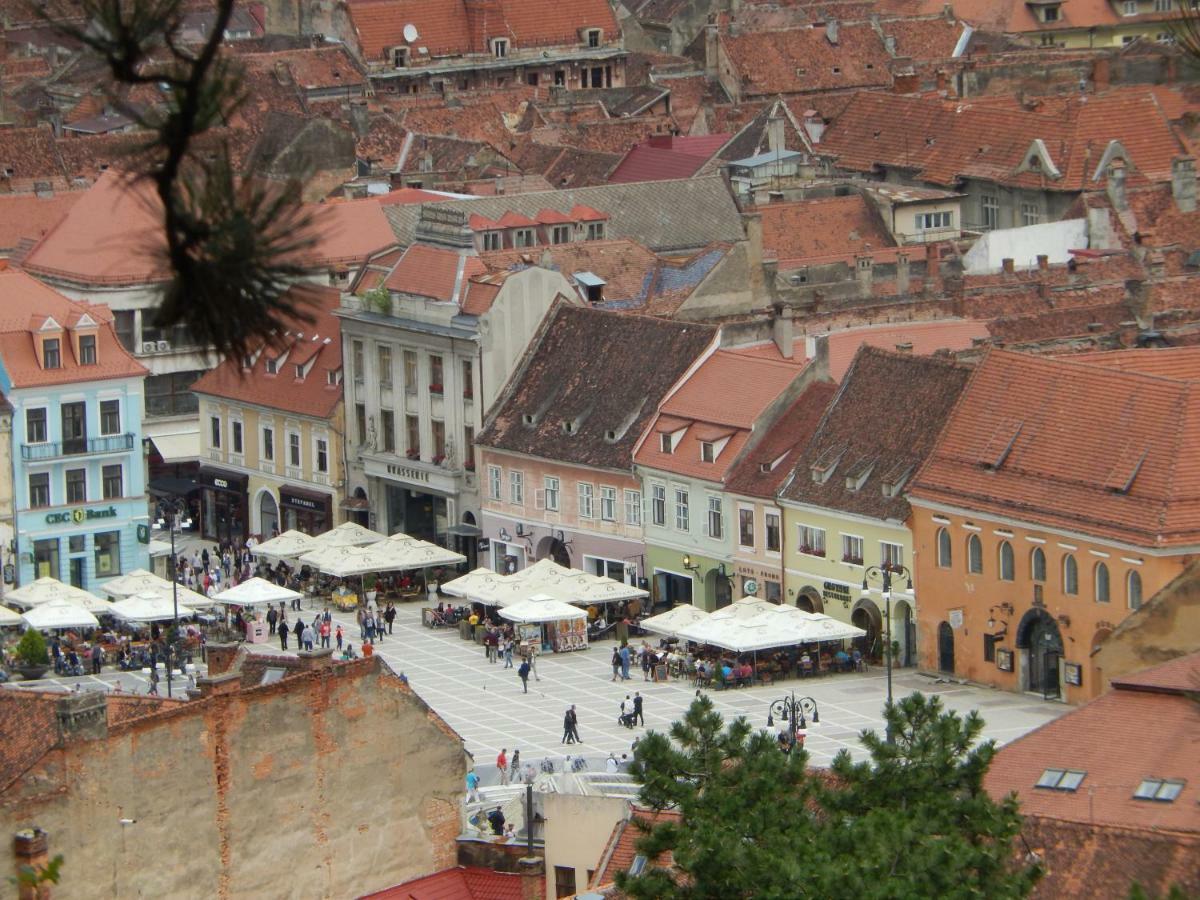 4 Rooms Piata Sfatului Brasov Ngoại thất bức ảnh