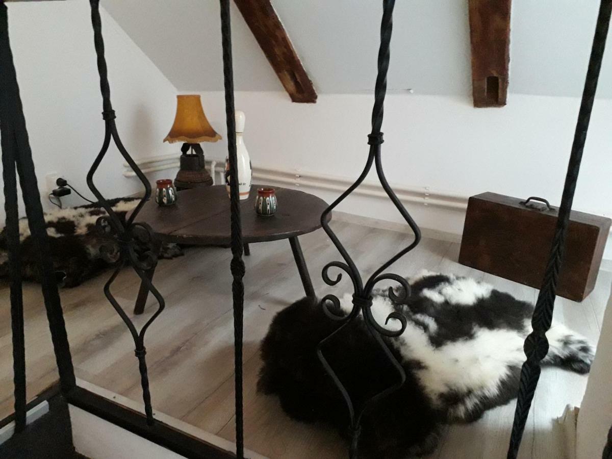 4 Rooms Piata Sfatului Brasov Ngoại thất bức ảnh
